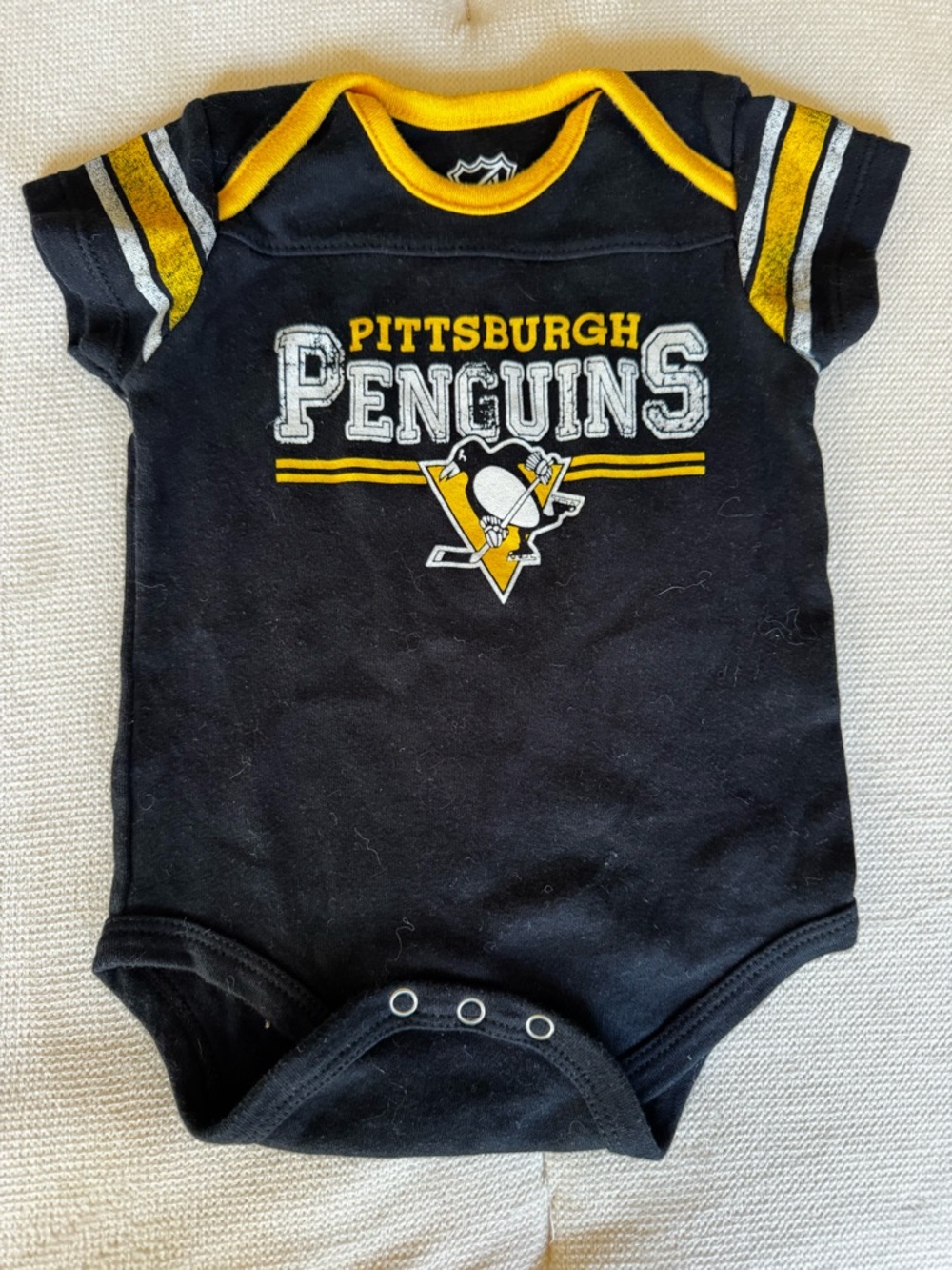 Pittsburgh Steelers & Penguins Baby Onesie Set - Black & White with Gold Accents - Picture 4 of 7